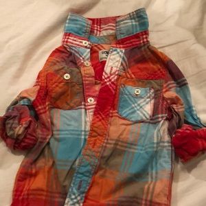 Oshkosh plaid button down top